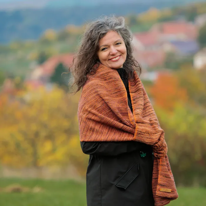 Ručně tkaný výrobek PÈLERINE – ukázka 2